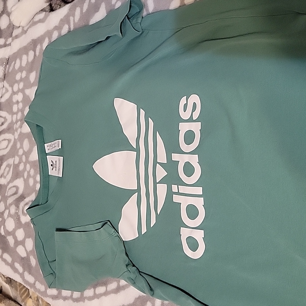 Womans xs light green adidas  tshirt